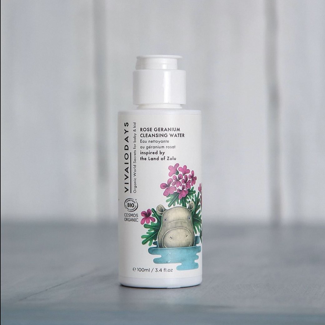 a bottle of vivaiodays rose geranium micellar cleansing water
